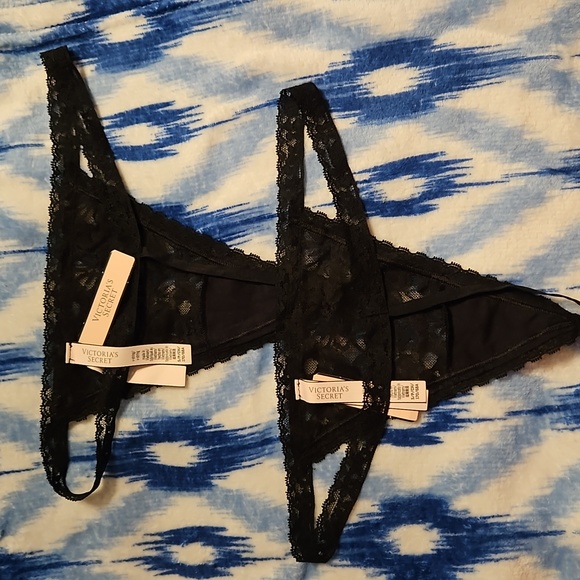 Victoria Secret thongs NWT - Picture 2 of 3